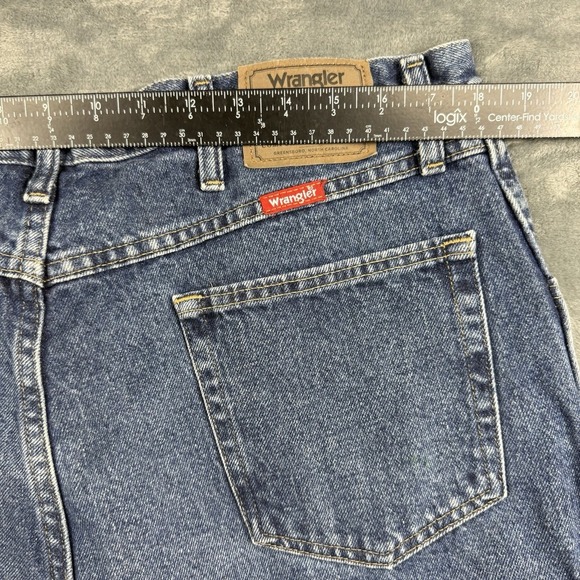 Wrangler Men's Straight Leg Jeans Size 38x32 Actual Measurements: 36x31 - Picture 5 of 7